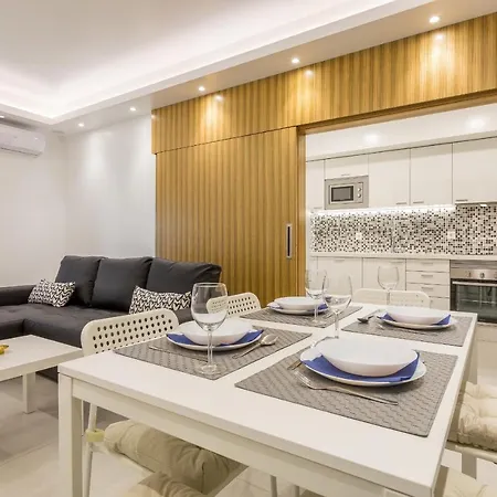 Correeira Luxury Residence T2 H - Albufeira, Pools, Wifi, Bbq, Beach * البوفيرا