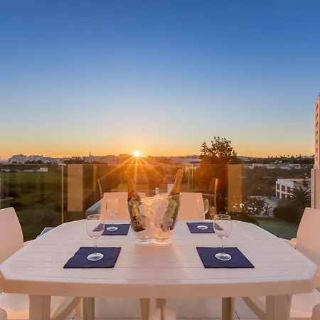 Apartment Correeira Luxury Residence T2 H - Albufeira, Pools, Wifi, Bbq, Beach *