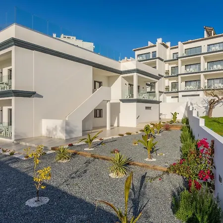 Apartment Correeira Luxury Residence T2 H - Albufeira, Pools, Wifi, Bbq, Beach