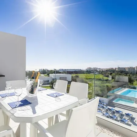 Apartment Correeira Luxury Residence T2 H - Albufeira, Pools, Wifi, Bbq, Beach Albufeira